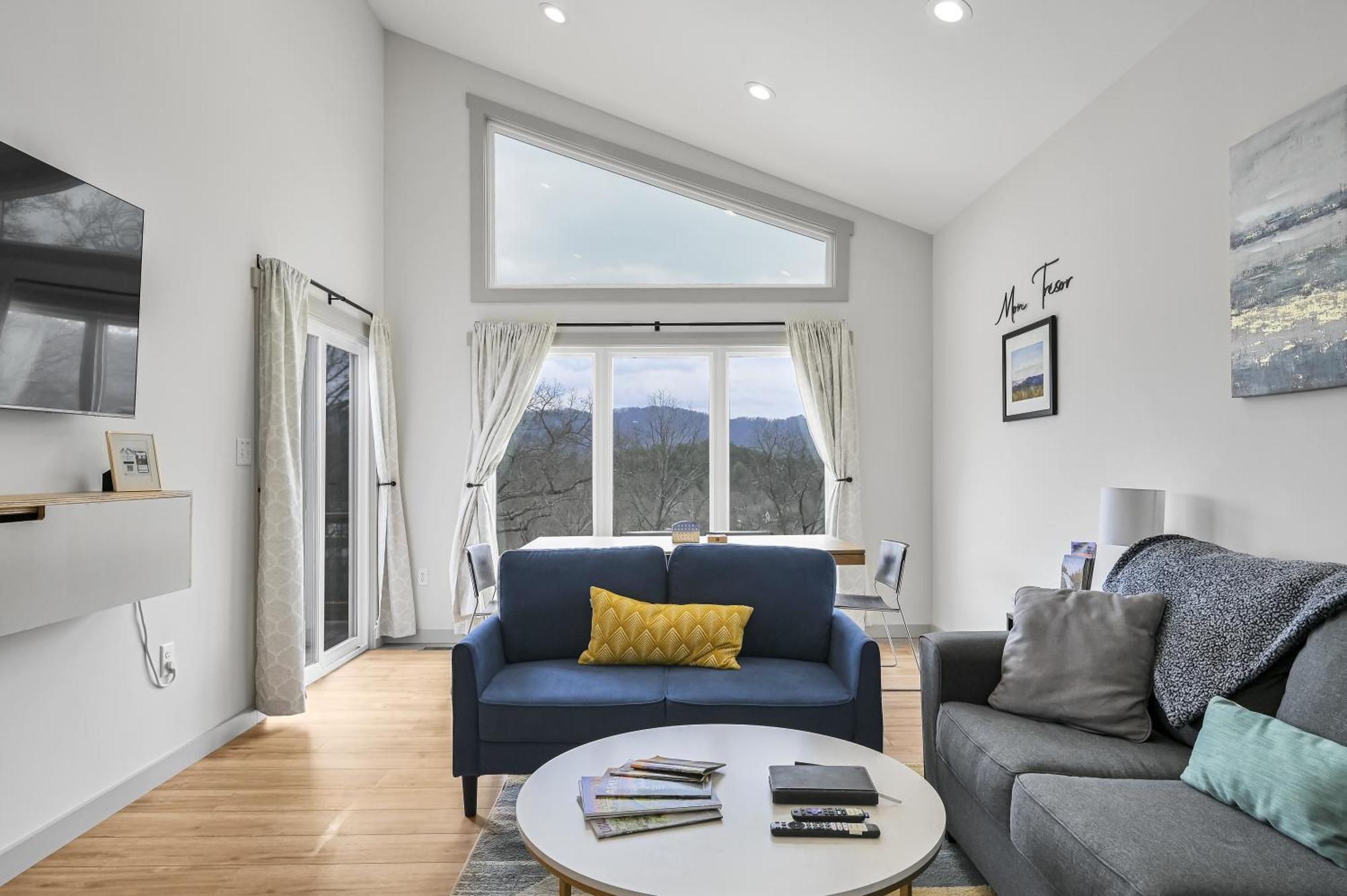 Willa Mon Tresor, Modern Mountain Views With Deck Weaverville Zewnętrze zdjęcie